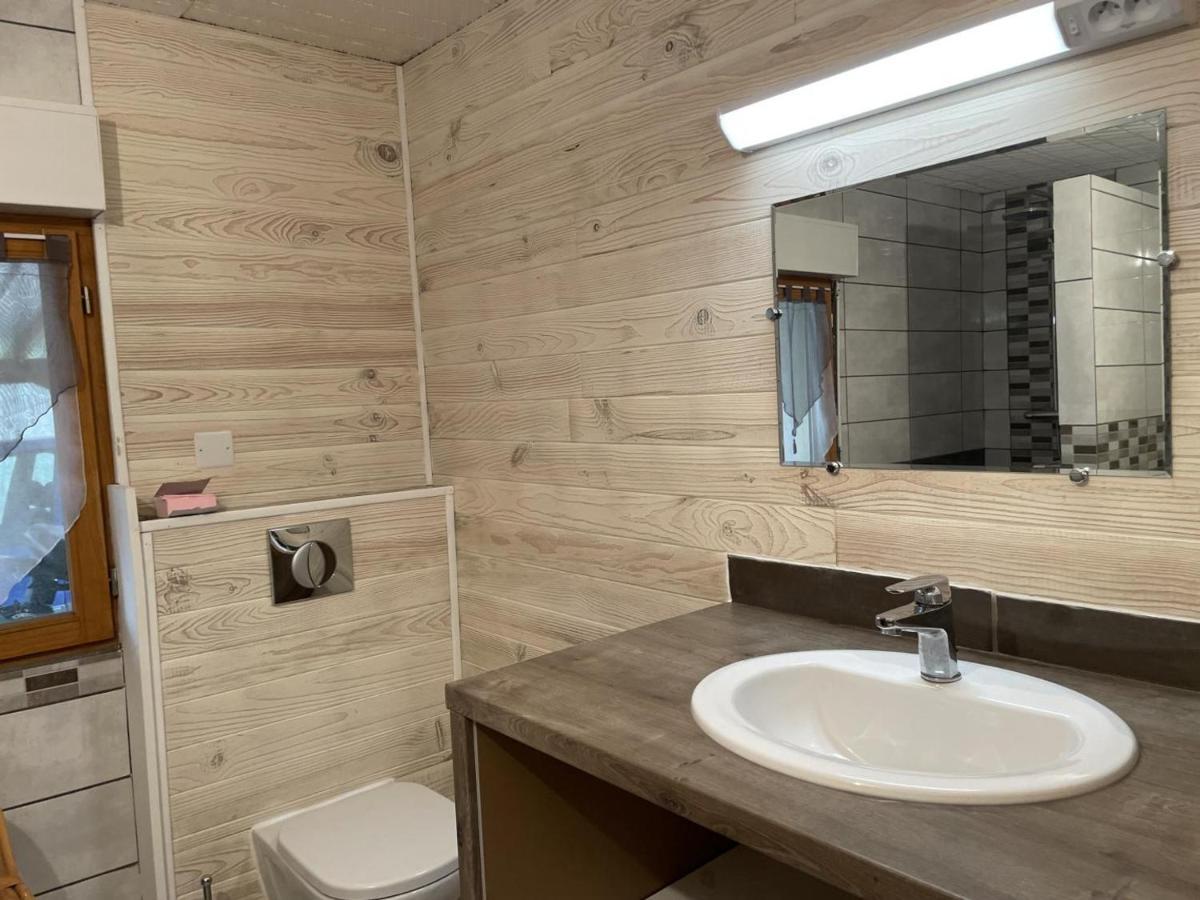 Chalet De Charme Avec Sauna Et Piscine Couverte, Proche De Vichy, Tout Confort, Animaux Acceptes - Fr-1-489-370 Villa Saint-Rémy-en-Rollat Eksteriør billede