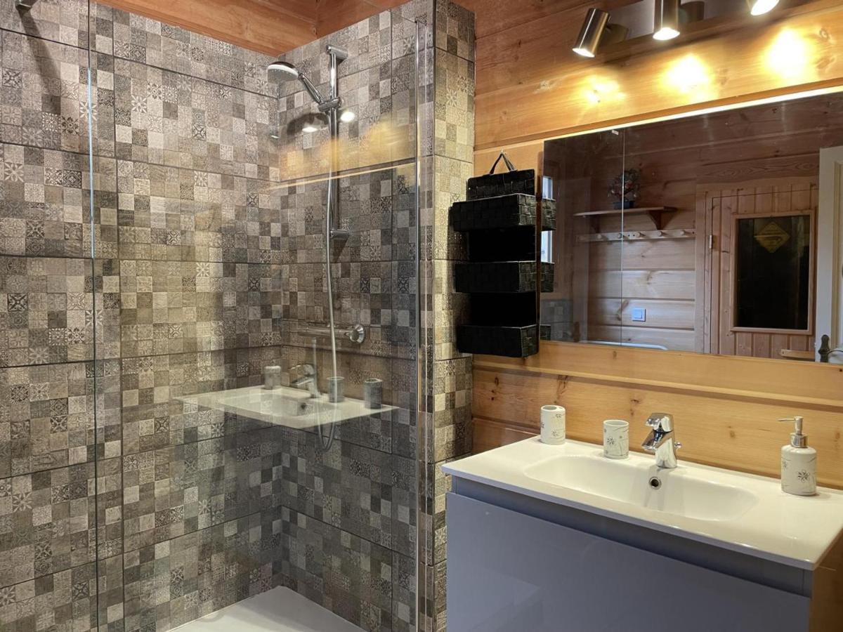 Chalet De Charme Avec Sauna Et Piscine Couverte, Proche De Vichy, Tout Confort, Animaux Acceptes - Fr-1-489-370 Villa Saint-Rémy-en-Rollat Eksteriør billede